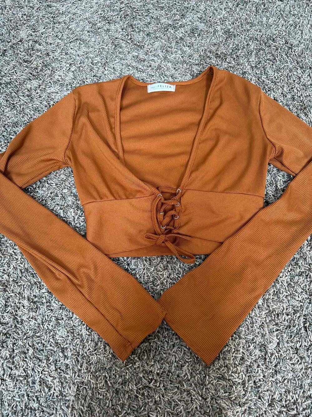 Chic & Comfy Women's Crop Top - Perfect for Summer Fun!